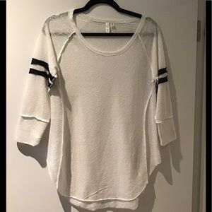 Sheer 3/4 sleeve with navy stripes